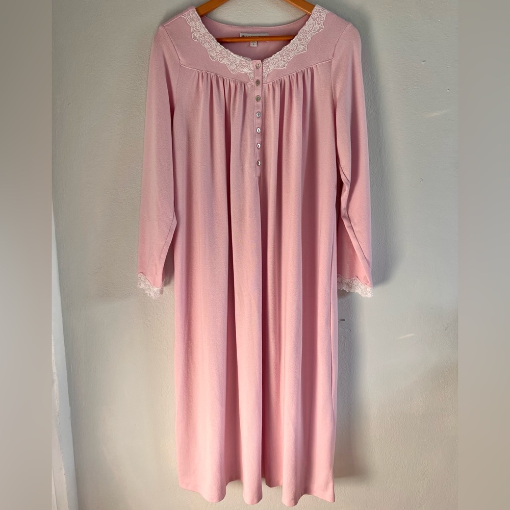Eileen West long sleeve soft sweater knit ballet nightgown, color pink size sm